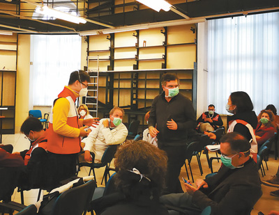 人民日报■“感谢来自中国的专家组”