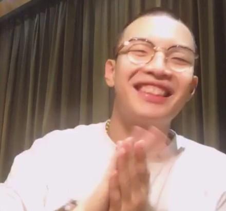 红花会小白发文连删3次 搞笑自侃逗乐粉丝 - 国际在线移动版