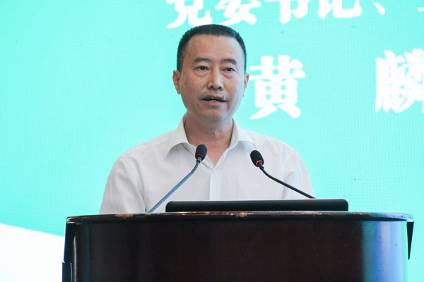 图片默认标题_fororder_5自贡市卫生健康委主任黄麟作项目推介（摄影-杨梦婧