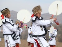 甘肃渭源：羌蕃鼓舞迎新年