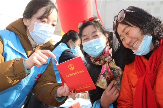 （B 区县列表 三吴大地连云港 移动版）连云港市灌云县灌云司法局举办“法治猜谜”活动