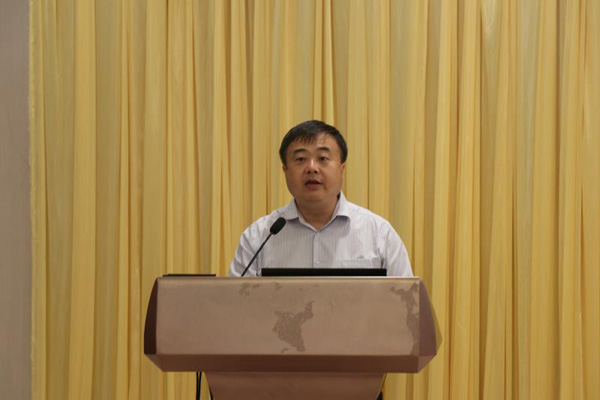 图片默认标题_fororder_2、大佛旅投集团总经理余伟在推介会上致辞--摄影--王一梦