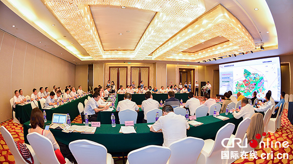 图片默认标题_fororder_恳谈会现场（摄影-廖志全）