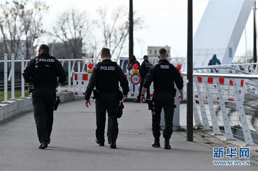 「新华网」德国加强边境管控