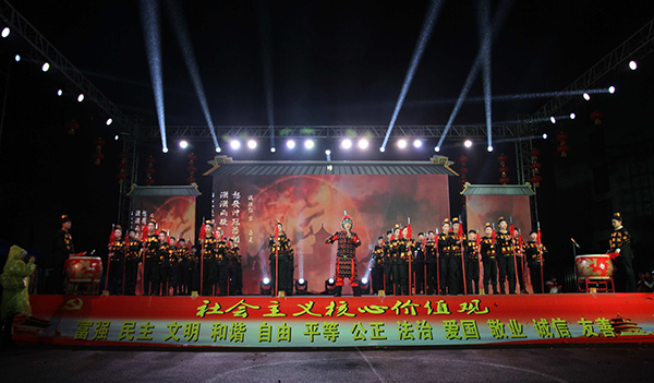 图片默认标题_fororder_集体朗诵《满江红》（摄影-赵晨希）-