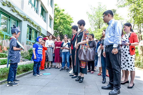 图片默认标题_fororder_草小学子推荐亲子阅读书目（成都市草堂小学 供图）