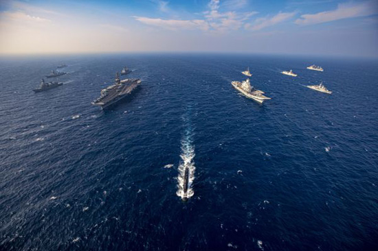 拜登政府首次“四国联盟”会谈，透露出什么信号？_fororder_2020年11月17日，美国、日本、印度、澳大利亚舰艇在阿拉伯海参加“马拉巴尔”联合军演（印度海军网站资料图）