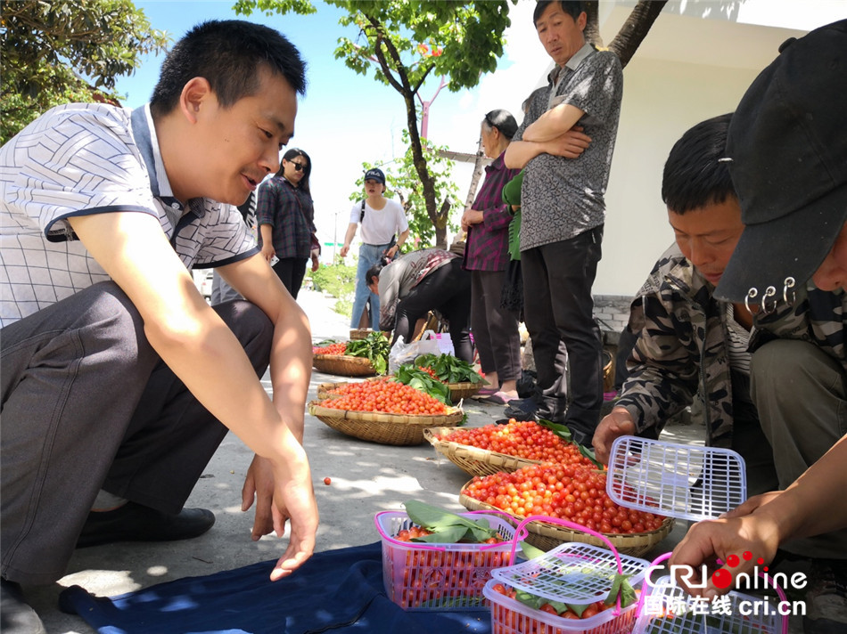 【壮丽70年奋斗新时代】川藏公路不断升级换