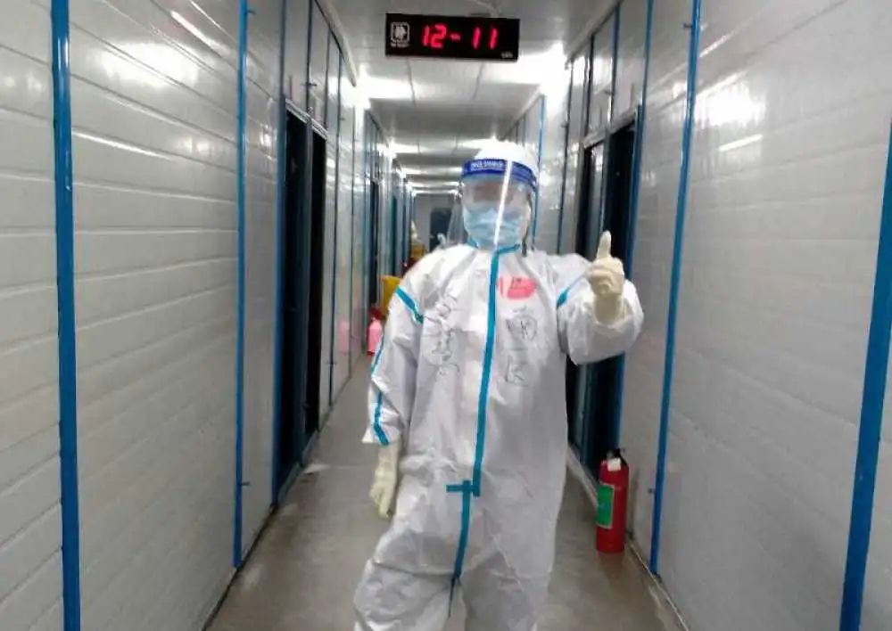 [新华社]即将出院的病人说了一句话，让护士差点就哭了……