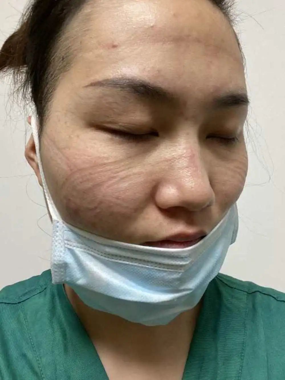 [新华社]即将出院的病人说了一句话，让护士差点就哭了……