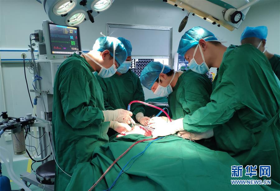 青年医生罗花南:才下高原又战武汉 哪里需要在哪里