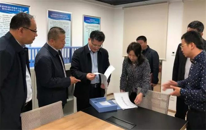 雁塔区区长赵雷督导检查扫黑除恶专项斗争等工作