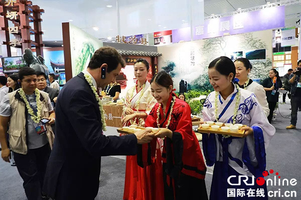 �������Ʒ�����򻨲�