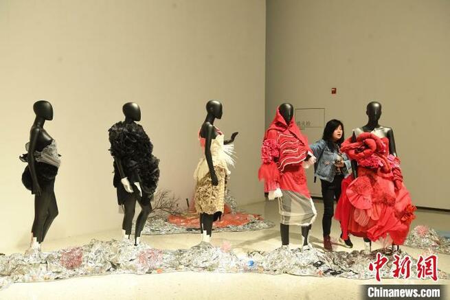 没入体験型アート展が人気に 重慶_fororder_FOREIGN202103091552000506132799552