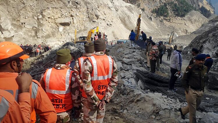 印度北阿肯德邦溃坝事件遇难者升至72人 登记失踪者205人