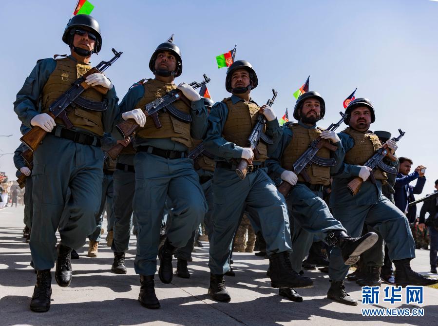 阿富汗：纪念国家武装力量日