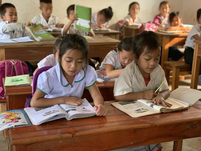 ​ແນວ​ຄວາມຄິດ​ຫຼຸດຜ່ອນ​ຄວາມທຸກ​ຍາກ​ດ້ວຍ​ການ​ສຶກສາຂອງ​ທ່ານ​ສີ​ຈິ້ນ​ຜິ​ງ​ໄດ້​​ໃຫ້ຄວາມ​​ຫວັງ​ແກ່​ນັກຮຽນຢູ່​ຊົນນະບົດ_fororder_微信图片_20210311175315