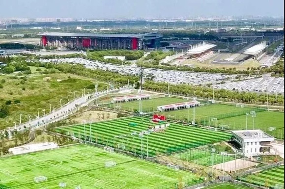 沪市民体育公园·足球公园开园 迎来首届长三角足球赛