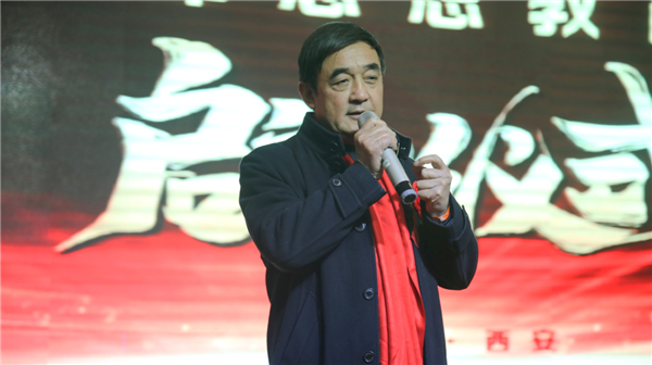 跃马扬鞭奔发展 天道常与追梦人 跃马扬鞭奔发展 天道常与追梦人