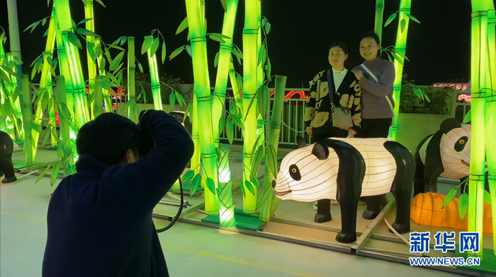 호북, 원소절 맞이 등불축제로 관객들 인기 모아 호북, 원소절 맞이 등불축제로 관객들 인기 모아_fororder_h10