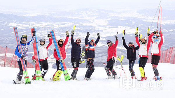 黑龙江省滑雪冠军赛在亚布力滑雪场落幕