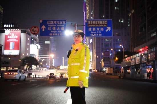 【法制安全】重庆江北交巡警发布“五一”小长假出行提示