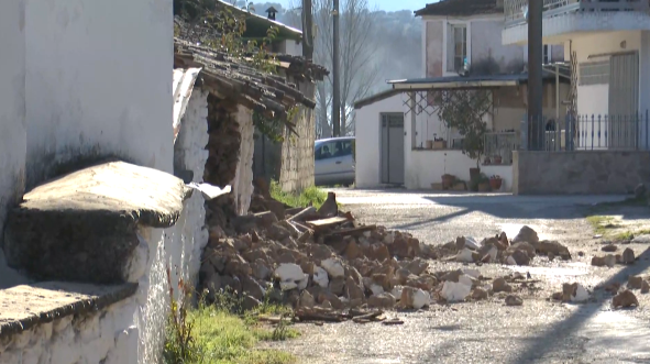 希腊6.2级地震后已发生超百次余震 应急物资运往震区