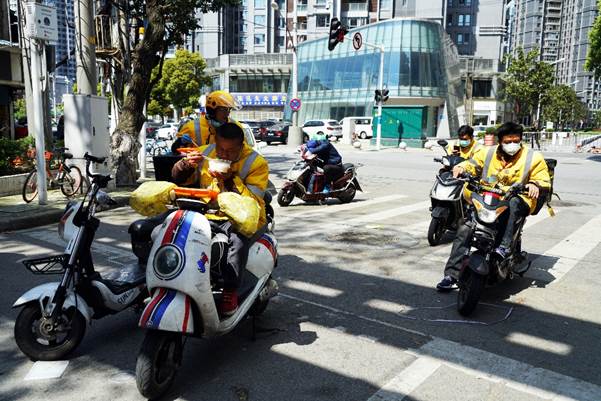 「新华网」光谷，吉庆街，江汉路……新华社记者探访武汉街巷