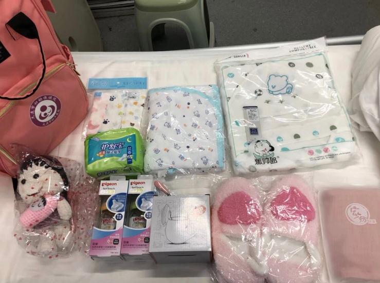 【中国青年报】武汉雷神山医院首例孕妇患者康复