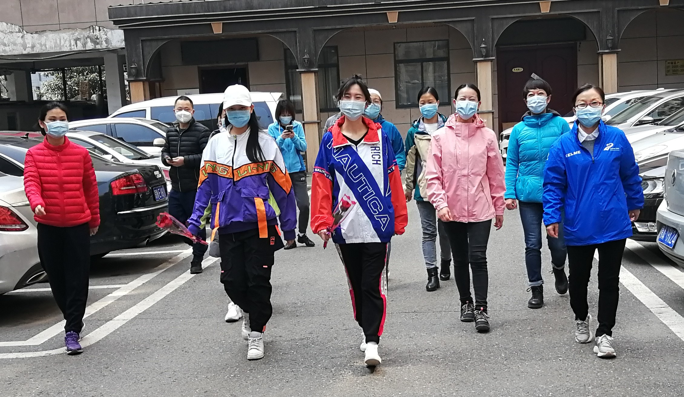 经济日报■“90后”在战“疫”中成长——记武汉大学中南医院发热门诊护理“90后”团队