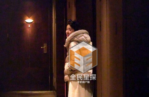 胡歌幽会富二代美女 疑似新恋情曝光(图)