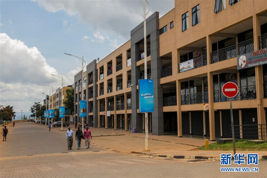 「新华网」卢旺达采取更严格管控措施