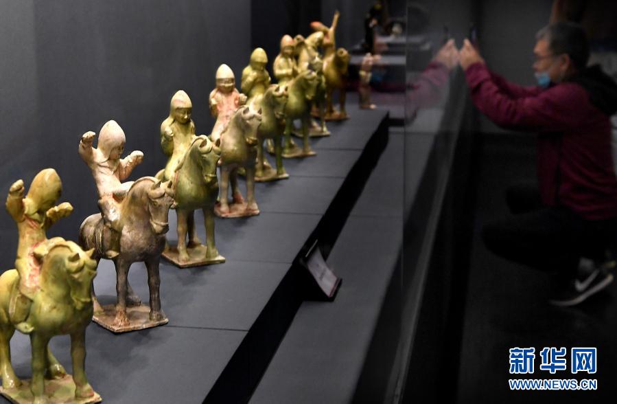 百余件汉唐乐舞文物在郑州展出 见证中西文化交流