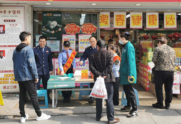 重庆九龙坡区开展系列“守护安全 畅通消费”主题宣传活动_fororder_图片3