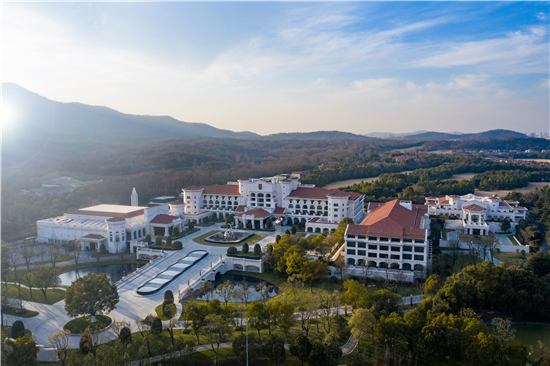 （财经列表）南京苏宁钟山国际高尔夫酒店打造私享度假体验