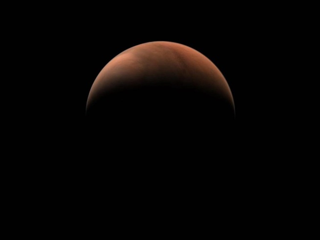 天問1号が撮影した「火星の側面」写真が公開_fororder_夜9-2