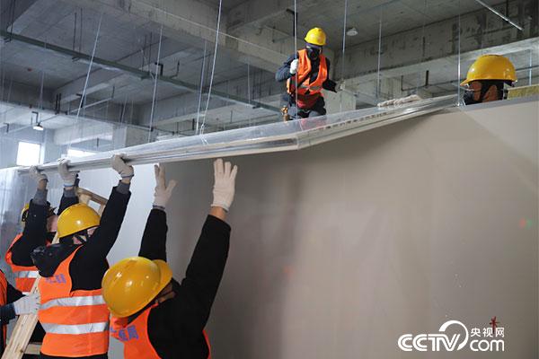 「央视网」我在武汉29天，见证中国基建攻坚战疫