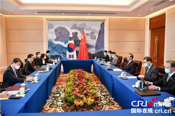 王毅同韩国外长郑义溶举行会谈_fororder___172.100.100.3_temp_9500032_1_9500032_1_1_08fad38f-9769-4022-a6b4-606ecbb9d50d