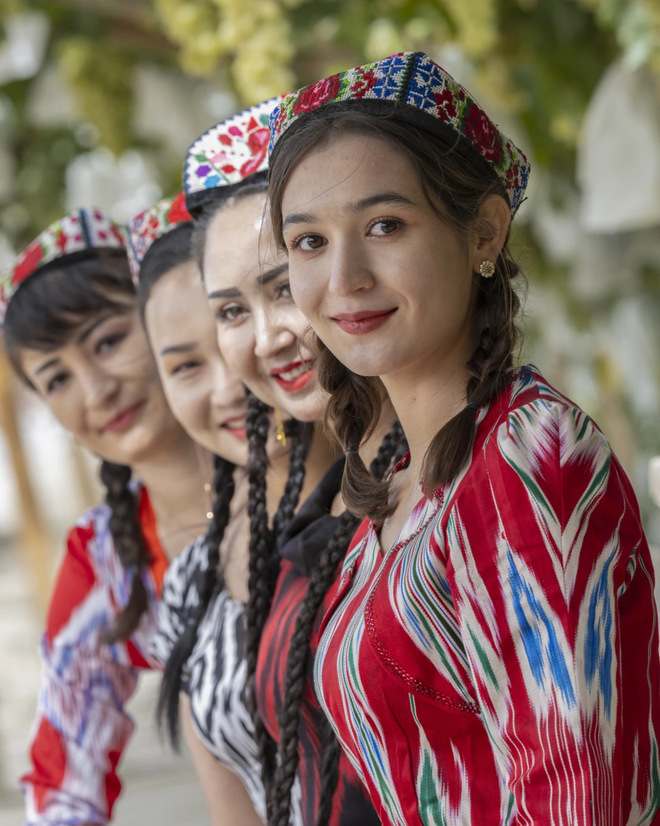 Koleksi Gambar Rekod Kebahagiaan Warga Xinjiang_fororder_xin4