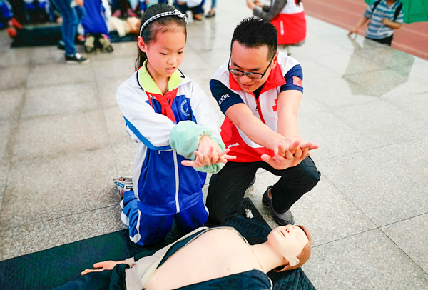 图片默认标题_fororder_2模拟救援现场