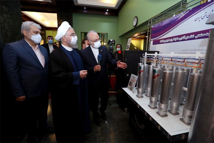 伊朗国家核技术日揭幕133项成就 新型离心机开始注气