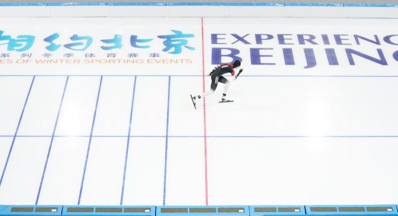 “相约北京”冰上测试活动速度滑冰项目结束
