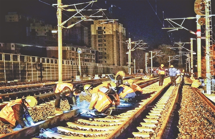 牡佳高铁牡丹江站完成接口换轨