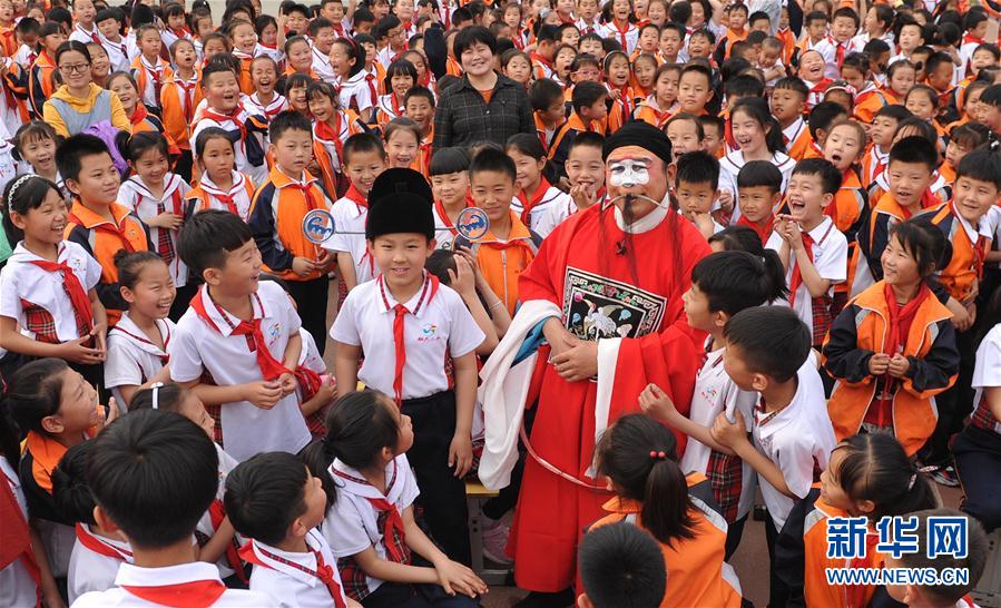 河北沧州：戏曲文化进校园