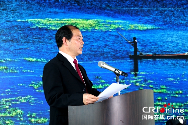 69696969推介会上,毕节市委常委,市人民政府副市长王鹏朝说"