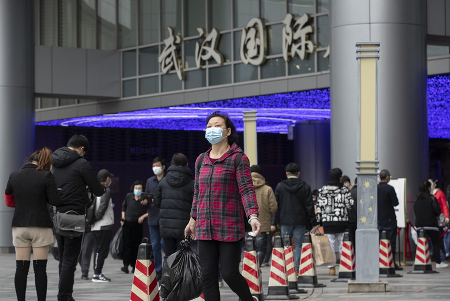 武汉商场恢复营业，开门的第一幕你想象不到……