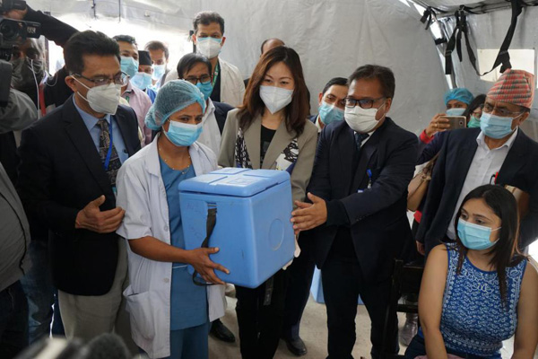 尼泊尔启动中国新冠疫苗接种工作_fororder_尼泊尔疫苗接种2-1