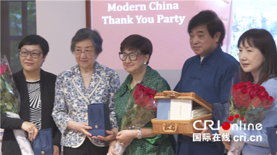 《国史百闻》感谢会在香港举行 探讨客观准确进行中国历史教育的重要性_fororder_4月8日,《国史百闻》感谢会在香港举行。