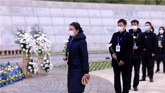 （供稿 社会广角列表 三吴大地南京 移动版）南京举行遗体器官捐献者特别公祭活动