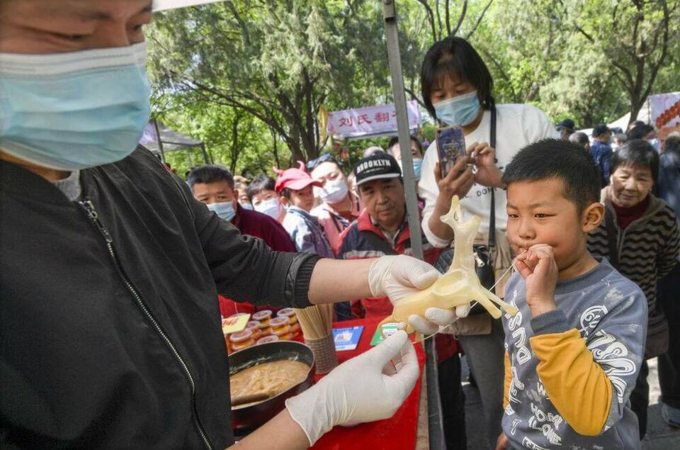 济南千佛山“三月三”民俗文化庙会好热闹